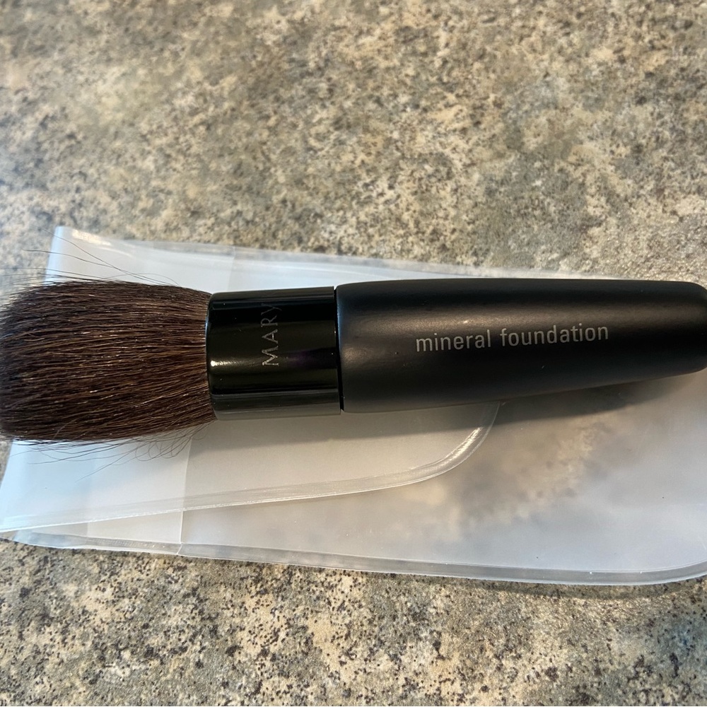 Mary Kay Mineral Powder Foundation brush